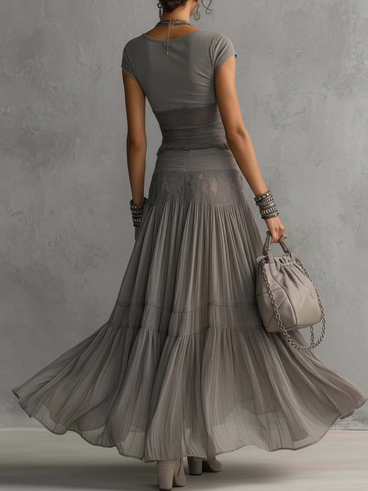 Aloïse™ | Haut Gris en Dentelle Transparente et Jupe Maxi Plissée