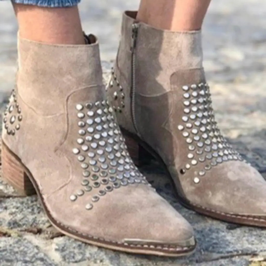 Fernande™ | Allure Cloutée Facile