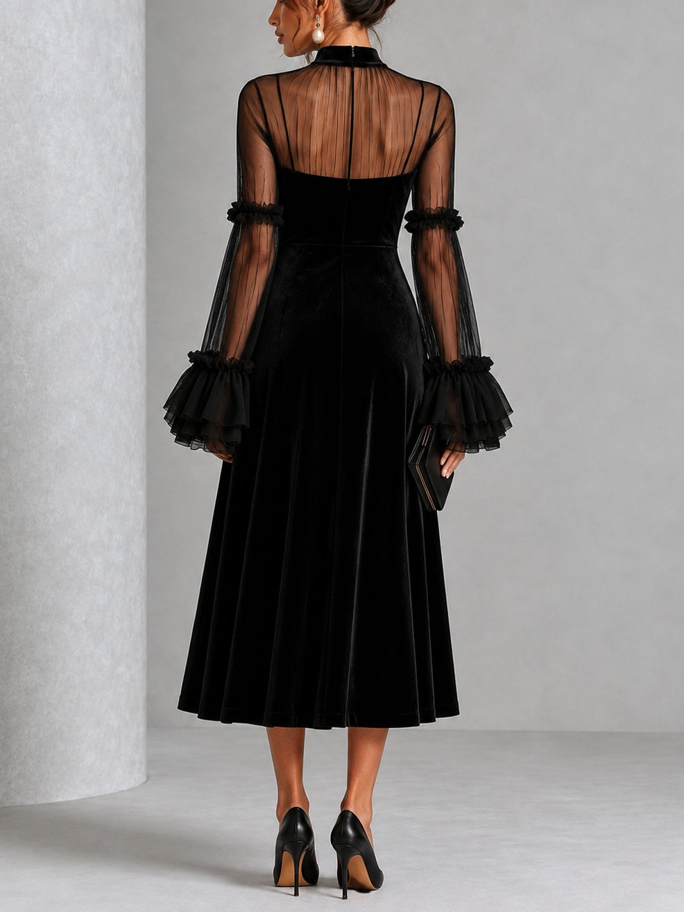 Stéphanie | Robe Midi Plissée en Velours Noir et Filet Transparent